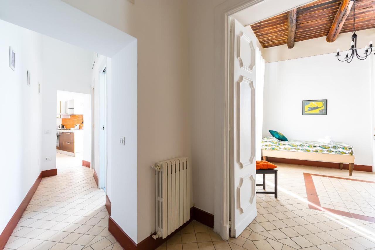 Lopez 20 A Big Family Apartment By Napoliapartments Εξωτερικό φωτογραφία